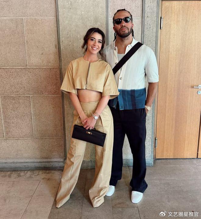 人生赢家!布伦森携家人赴巴黎参加品牌活动 妻子绝美气质迷人