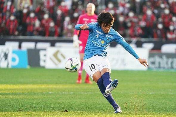 乐鱼体育在线平台-44岁日本金左脚退役 亚洲杯击败国足夺冠2献助攻